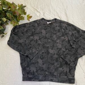 Splatter pattern crewneck